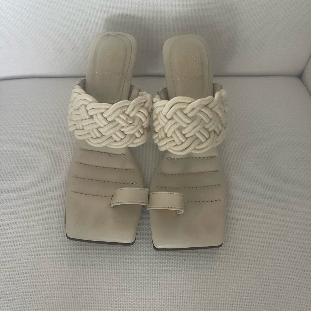 Kooreloo braided heels, size 38, off white/cream